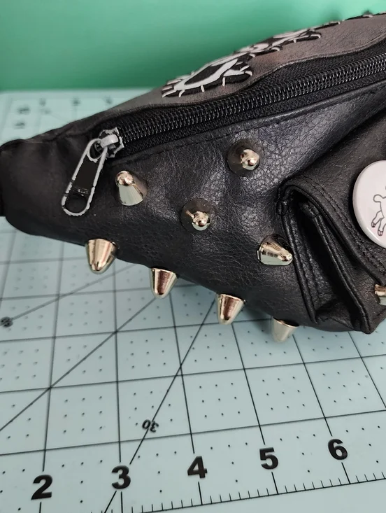 DIY Punk Leather Fannypack - Picture 3 of 6